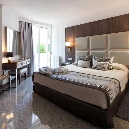 Готель S'argamassa Boutique 4*